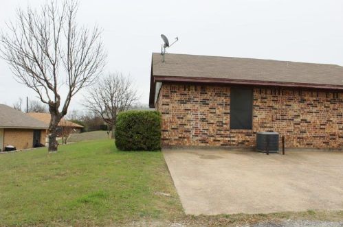 1110 Curtis Dr, Weatherford TX  76086-5660 exterior