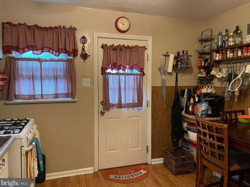 1109 Delsea Dr, West Deptford NJ 08093-2252 exterior