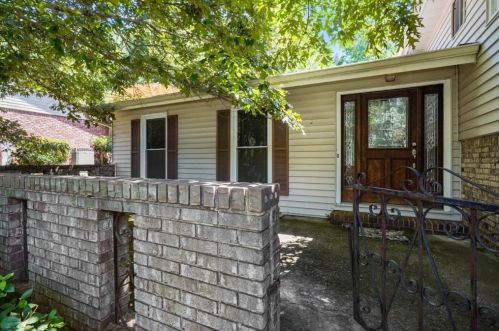 2279 Delverton Dr, Atlanta, GA 30338-5301