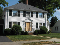 62 Davis Ave, Newton, MA 02465-1924