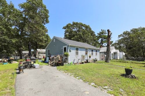 2710 Cranberry Hwy, Wareham, MA 02571-1041