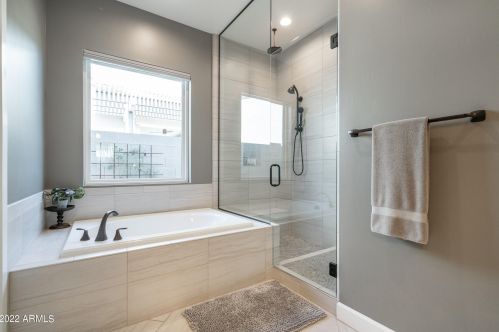 5311 2nd St, Phoenix AZ 85085-7756 exterior