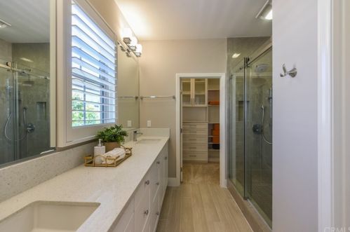 32 Larkfield, Irvine CA 92620-2140 exterior