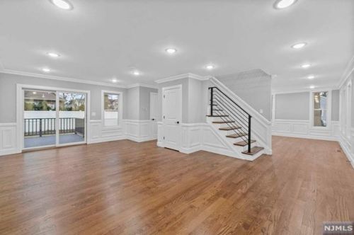 628 Knickerbocker Rd, Cresskill NJ  07626-1023 exterior