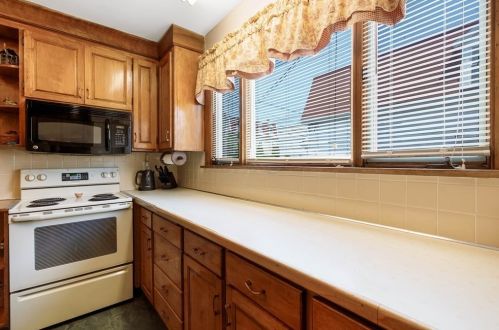 54 Everett St, Everett MA 02149-1102 exterior