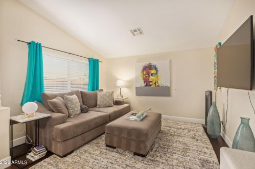 1004 Amberwood Dr, Phoenix AZ  85048-1937 exterior