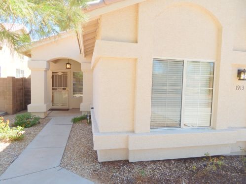 1913 Aire Libre Ave, Phoenix, AZ 85022-2825