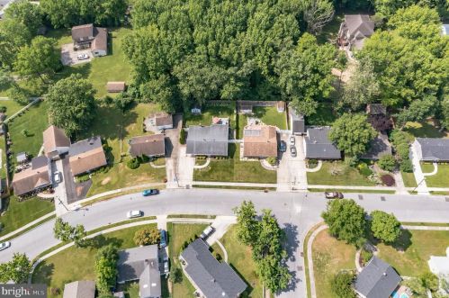 335 May Ave, West Deptford NJ 08096-1166 exterior