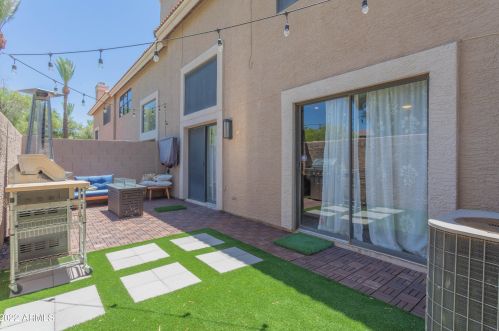 4246 Agave Rd, Phoenix AZ 85044-4646 exterior