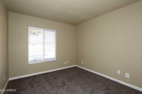 3763 Crocus Dr, Phoenix AZ 85032-5420 exterior