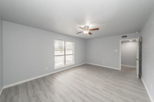 2709 Ivanridge Ln, Garland TX 75044-4617 exterior