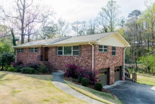 2201 Pine Crest Ln, Birmingham, AL 35216-2133