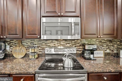 25 Tailor Ln, Erial NJ 08081-5699 exterior