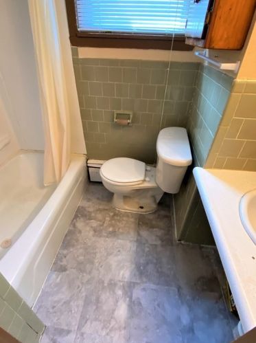 189 Hamlet St, Fall River MA 02724-3363 exterior