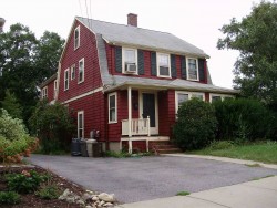 32 Orris St, Newton, MA 02466-1312