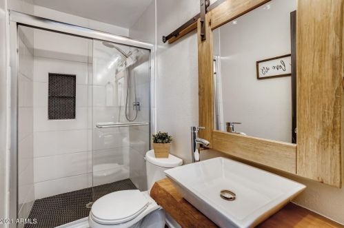 3216 Claire Dr, Phoenix AZ 85032-4911 exterior