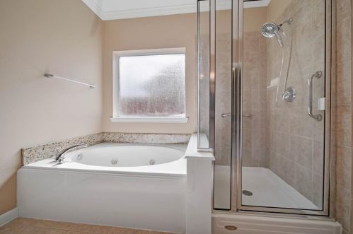 20418 Brg Mnr Ln, Richmond TX 77407-4053 exterior