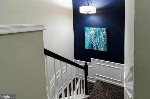 1103 Crestmont Dr, West Deptford NJ 08051-2158 exterior