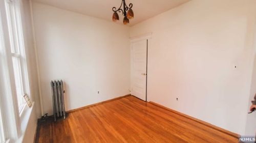 78 Quincy Ave, Kearny NJ  07032-2165 exterior