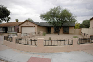 8902 Cambridge Ave, Phoenix, AZ 85037-3426