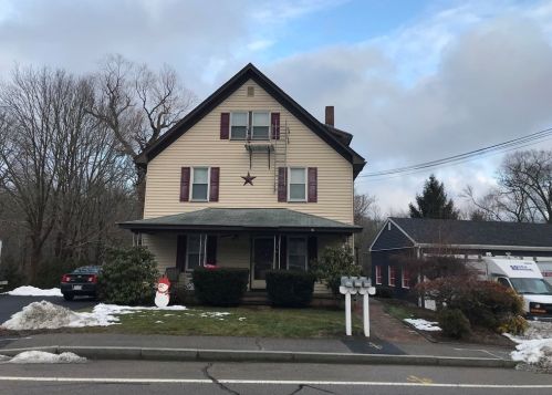 1438 Somerset Ave, Taunton, MA 02780-5073