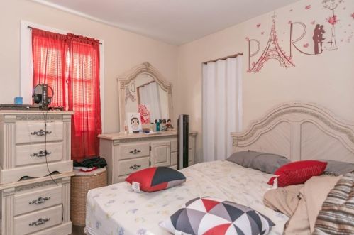 56 Lake St, Lawrence MA 01841-3012 exterior