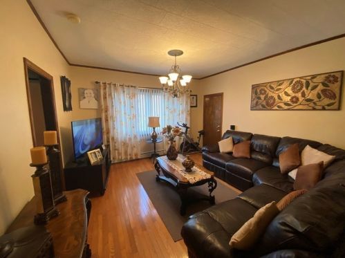 199 Mason St, Fall River MA 02723-2438 exterior