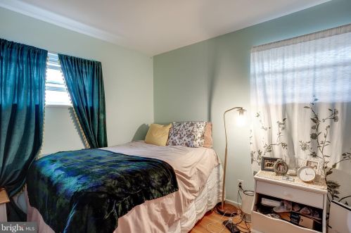 180 Sacramento Ct, West Deptford NJ  08051-1361 exterior