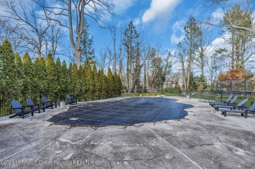 130 Rumson Pl, Little Silver NJ  07739-1044 exterior