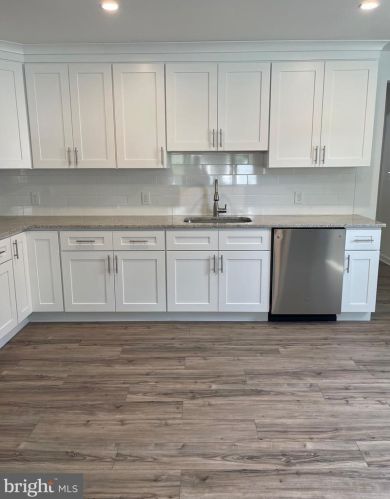 124 Hannold Blvd, West Deptford NJ  08096-1815 exterior