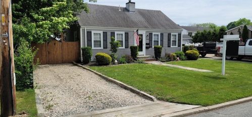 1048 Joyce St, New Bedford, MA 02745-1607