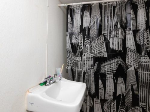 27 Barry St, Quincy MA 02169-1603 exterior