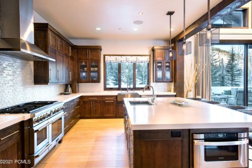 229 White Pne Cyn Rd, Park City UT 84060-6506 exterior