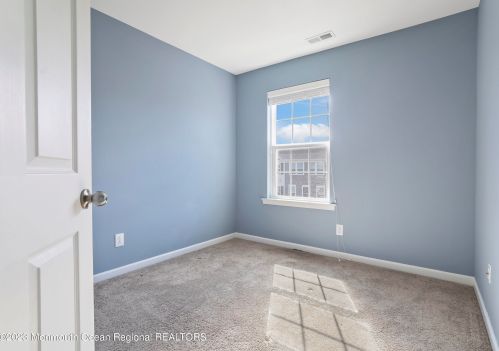 134 Waypoint Dr, Tinton Falls NJ 07724-2184 exterior