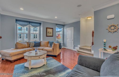 136 Kyle Dr, Tinton Falls NJ  07712-7537 exterior