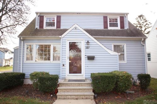 127 Cherry St, Carteret, NJ 07008-2222