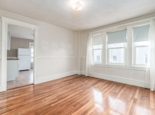 217 Chelsea St, Everett MA 02149-3544 exterior