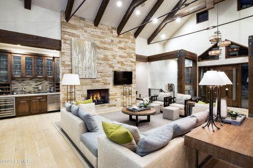 229 White Pne Cyn Rd, Park City UT 84060-6506 exterior