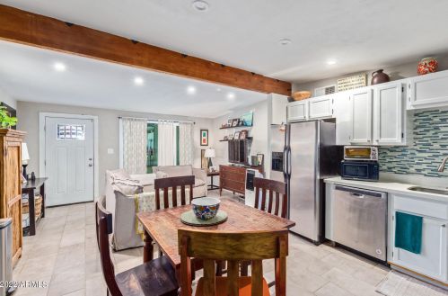 1315 Cheryl Dr, Phoenix AZ  85020-1843 exterior