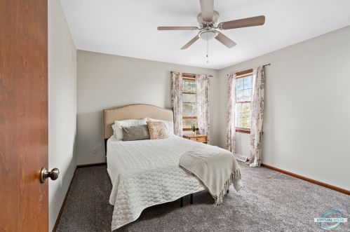 3944 Oak Park Ave, Forest View IL 60402-4168 exterior