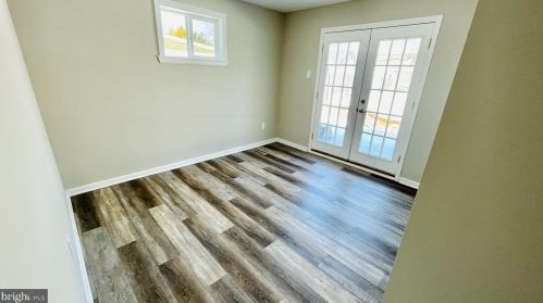 1214 Monmouth Rd, West Deptford NJ 08096-3059 exterior