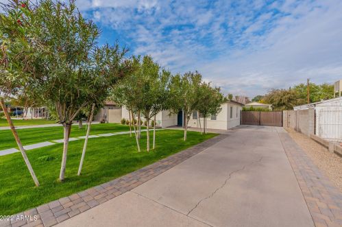 144 Elm St, Phoenix, AZ 85013-2721