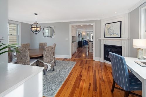 56 Elm St, Hingham MA 02043-2431 exterior