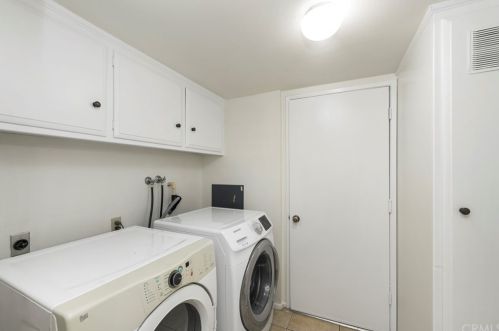 6 Palamedes, Irvine CA 92604-1930 exterior