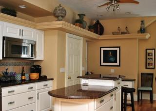 71 Hidden Bay Dr, Dartmouth MA  02748-3091 exterior