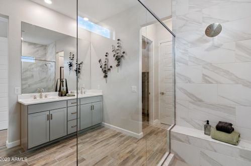 21926 61 St, Phoenix AZ 85035-1601 exterior