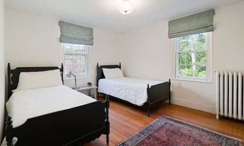 136 Village Ave, Dedham MA  02026-4224 exterior