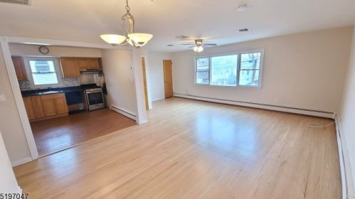 71 Newark Pl, Belleville NJ  07109-1915 exterior