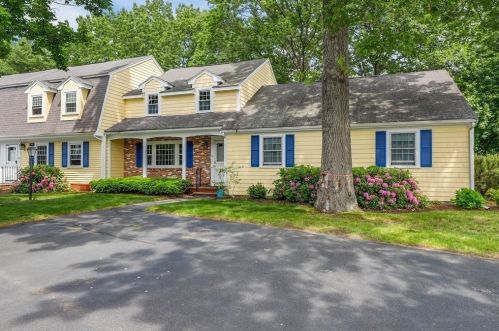 17 Meetinghouse Rd, Acton MA  01720-5205 exterior