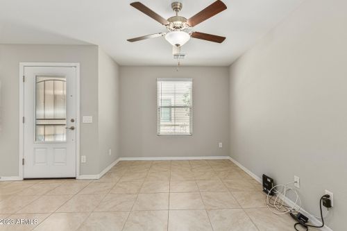 3924 79th Ln, Phoenix AZ  85043 exterior